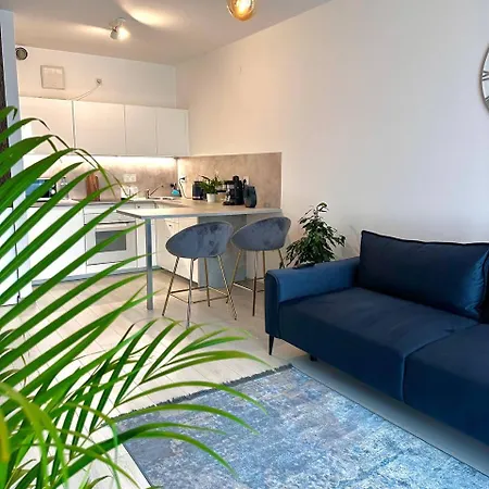 A12 By Real * 바르샤바